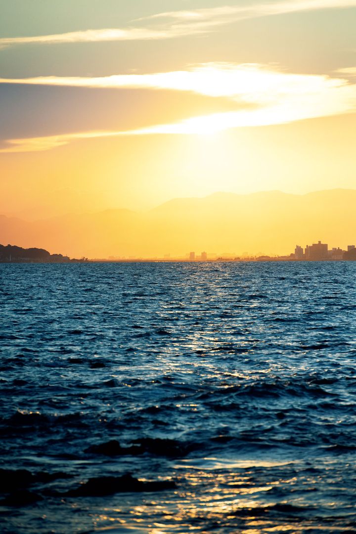 海から見える夕焼け