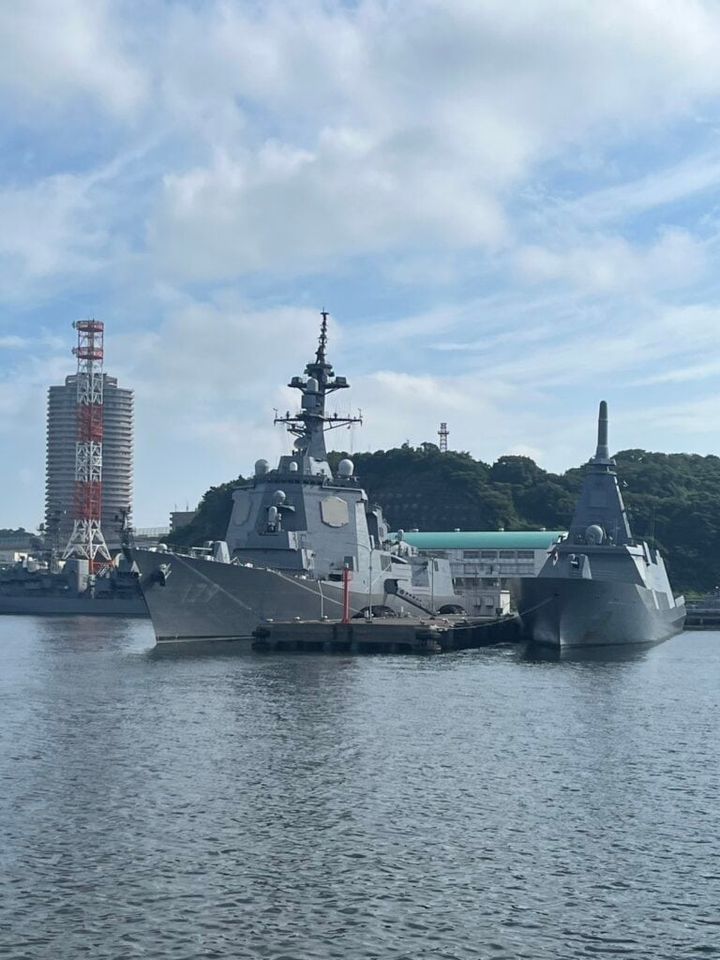 横須賀の軍艦巡り船