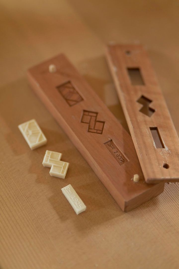 自由学園明日館の窓をモチーフにした干菓子が完成