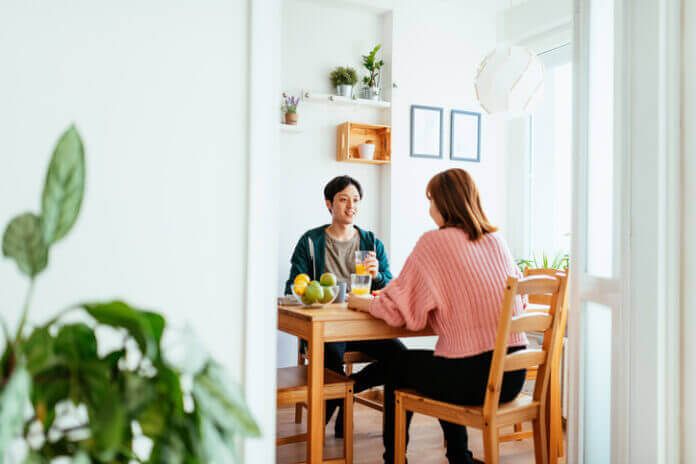 【実録】新婚旅行をスキップした夫婦が語る｜幸せな結婚生活の始め方