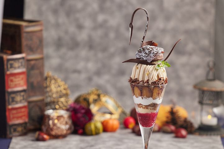 浦安ブライトンホテル東京ベイ「シルフ」スワンパフェ～和栗モンブラン～