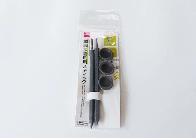 ダイソー 瞬間接着剤用スティック パッケージ