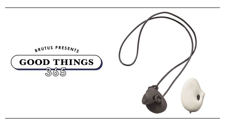 〈エフェリス〉 × 〈イレーヴ〉のネックレスチャームとブローチ