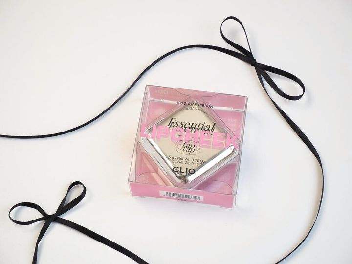 画像: 【CLIO】「エッセンシャル リップチーク タップ」100 シュガーリボン ¥1,980（税込）