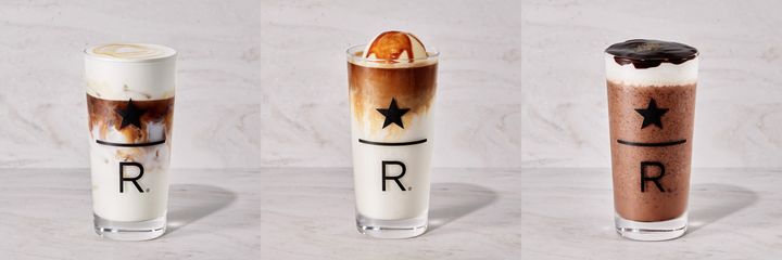 左から「シナモン ムース フォーム ハニー ラテ」820円、「スターバックス リザーブ® エスプレッソ アフォガート フラペチーノ®」、「スターバックス リザーブ® オペラ フラペチーノ®」880円