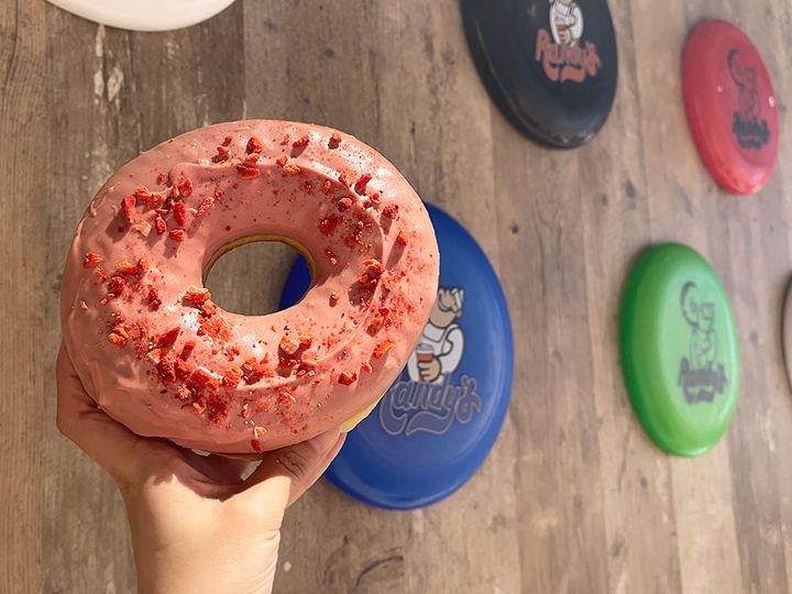 「ストロベリーチョコレートテキサス グレイズド」※現在は販売終了しています