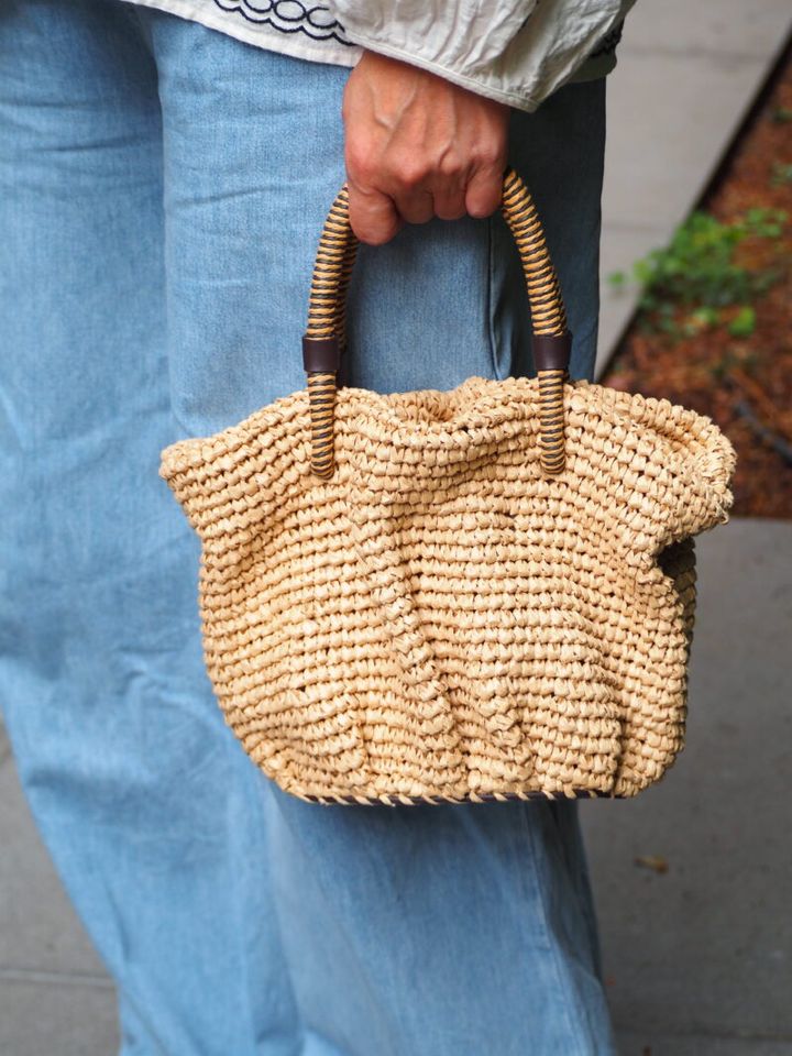 ザラのクロシェットバッグ