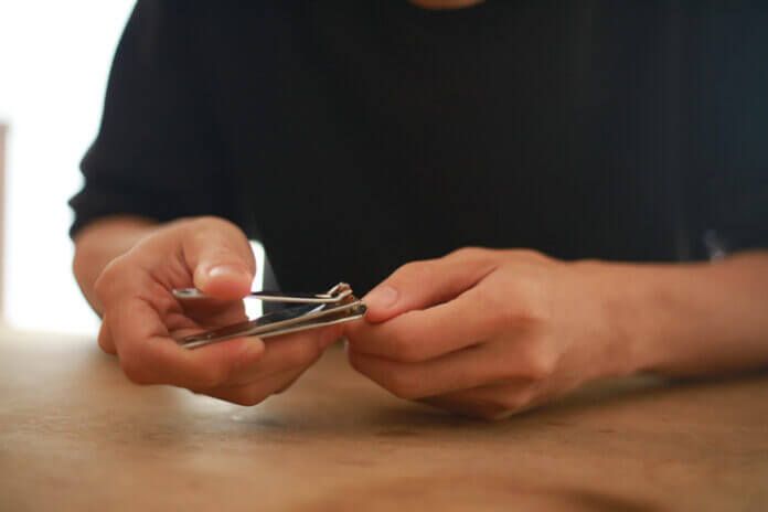 左手の爪で恋愛運がわかる!?当たりすぎ注意の爪占い