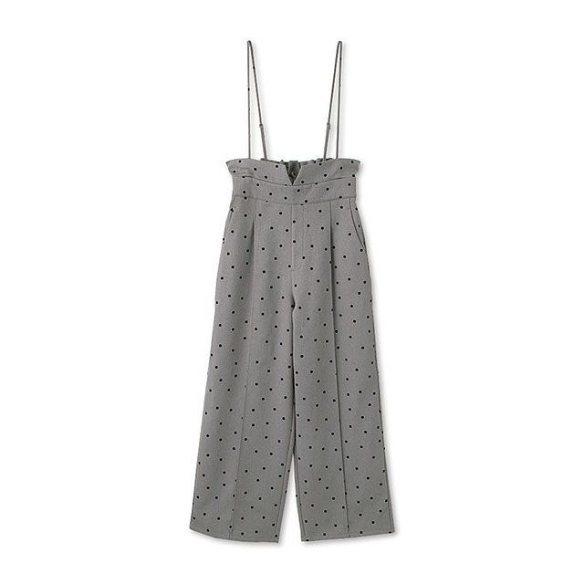 しまむらyumiコラボのサスペンダー付きワイドパンツ