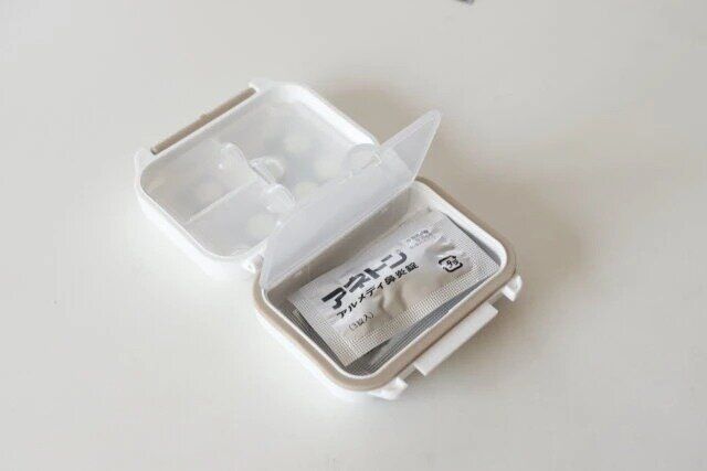 ダイソー 防湿サプリケース