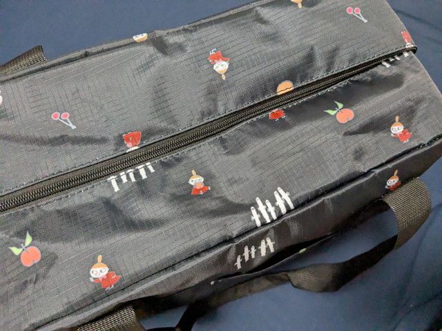 MOOMINボストンバッグの上部ファスナー部分