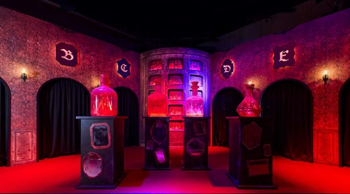 ユニバーサル・スタジオ・ジャパン「KATE PRESENTS『18番地の魔女 ～感情と戯れる魔女の館～』」