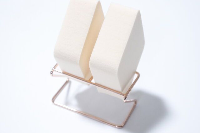 セリアの2WAYパフスタンド4