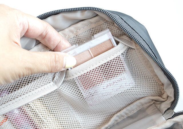 宝島社ムックのBRILMYのバニティポーチ付録7