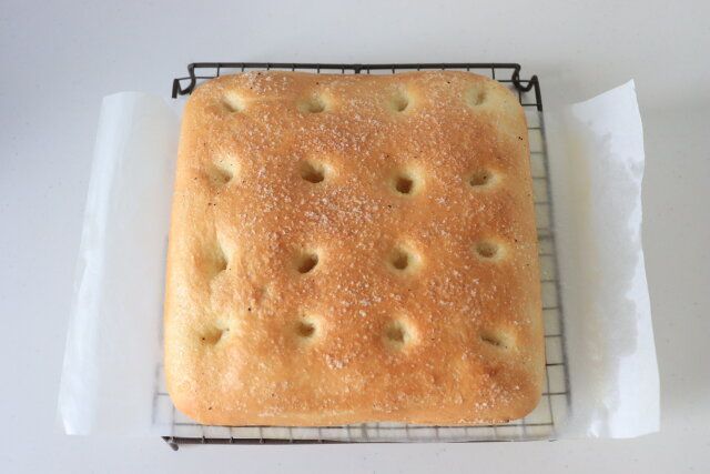 200℃に予熱したオーブンで約20分焼成する。