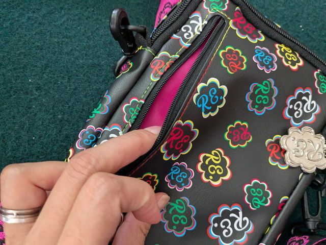 ラッキーポシェットファスナーポケット