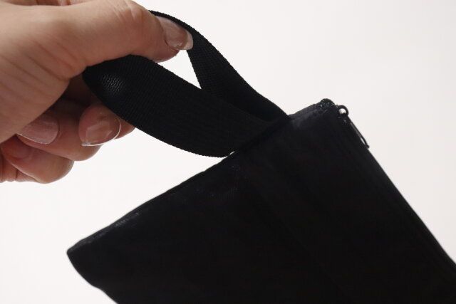 中わたメッシュフラットポーチ ループ