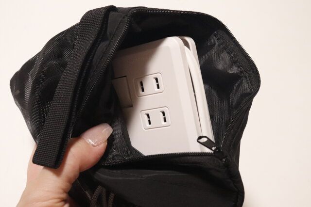 中わたメッシュフラットポーチ 素材感