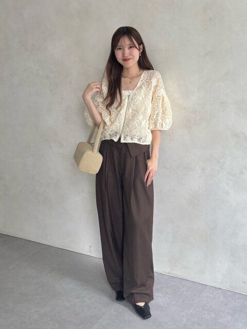 2025夏秋シフト淡色レースブルゾンコーデ