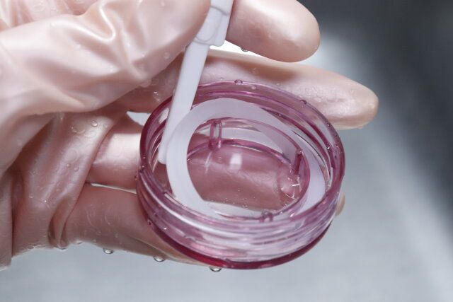 ダイソーのパッキン外せるキッチンブラシはピックが優秀