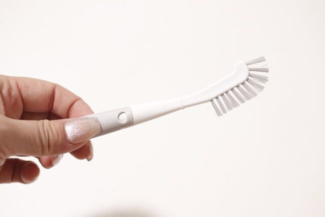 ダイソーのパッキン外せるキッチンブラシ