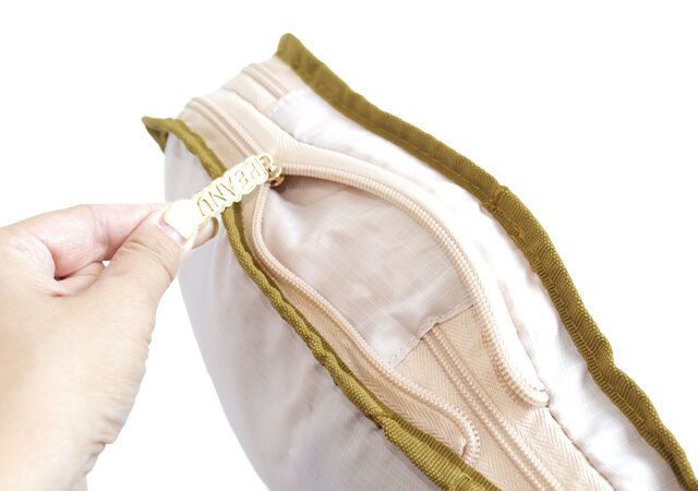 SNOOPY たっぷり入る！ ラクラク圧縮収納ポーチ BOOKの使い方