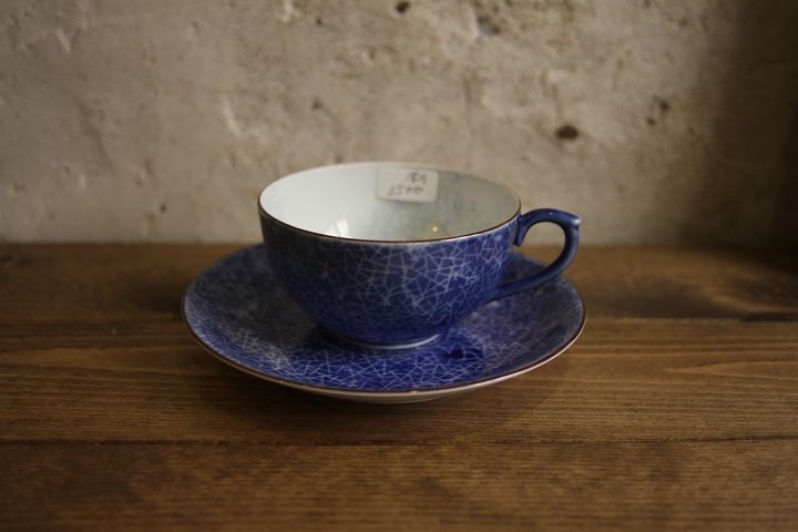 こんなすてきなティーカップも発見！