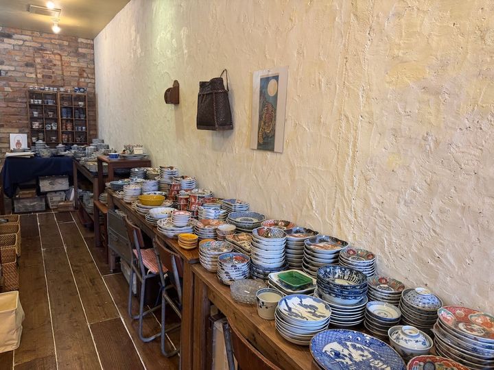 「元町imari」2階の骨董ギャラリー