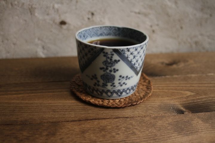 江戸時代に作られた蕎麦猪口で提供されるドリンクも！