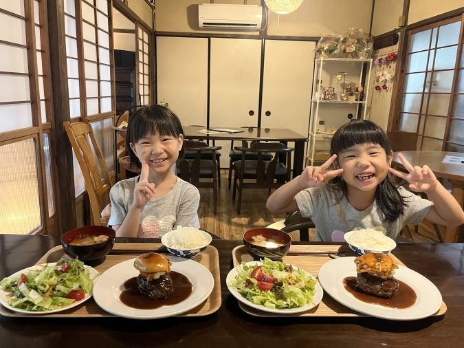 隠れ家キッチン木漏れ日