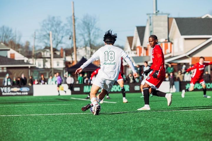 【インタビュー】「いつか恩返しを」大宮トップチーム昇格後にアメリカの大学へ…マーシャル大MF種田陽が見据える未来とは