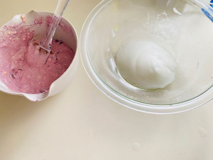 型いらず！甘酸っぱさがまらない〜「ブルーベリークリームサンドケーキ」