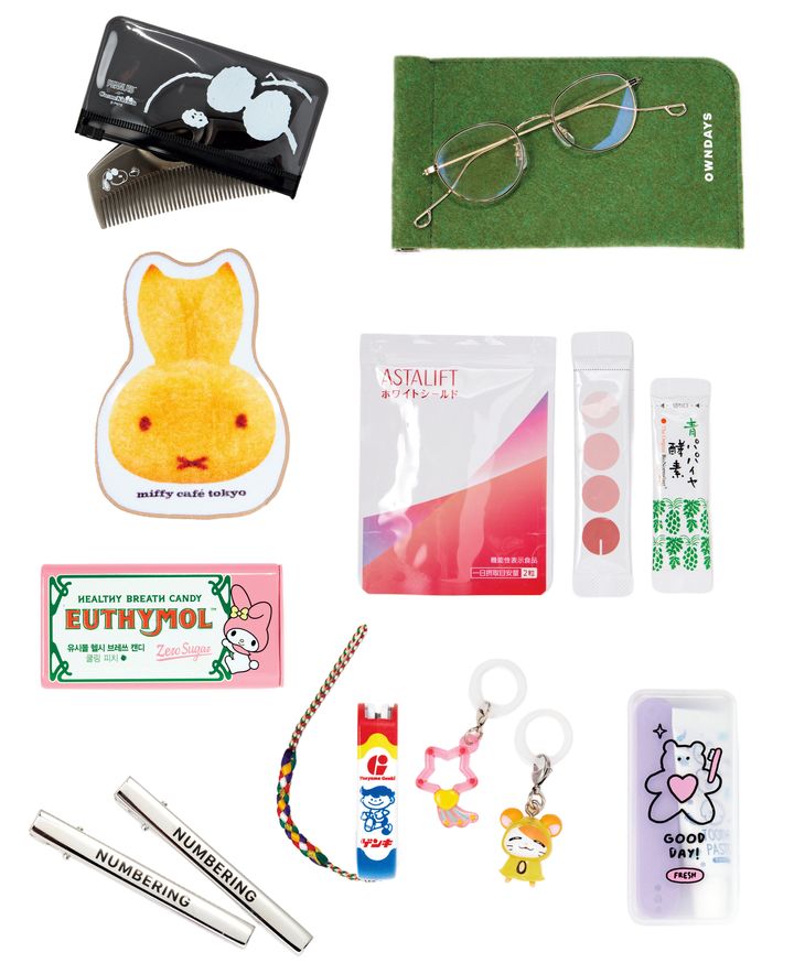 森香澄のバッグの中身