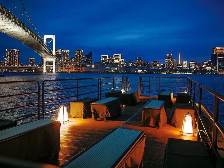 天王洲アイル『IZANAGI』の桟敷