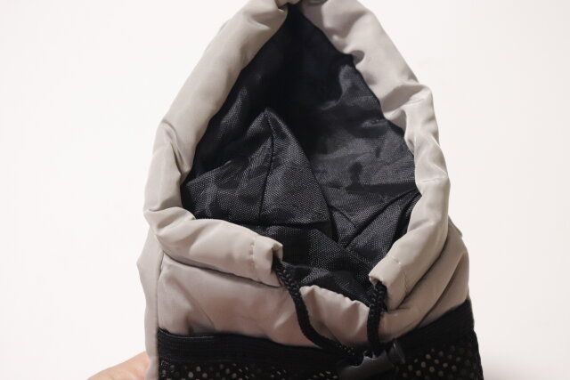 中わたメッシュスマホショルダーバッグ 開口部