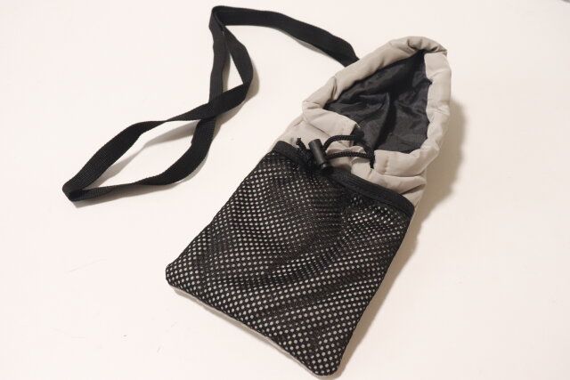 中わたメッシュスマホショルダーバッグ デザイン