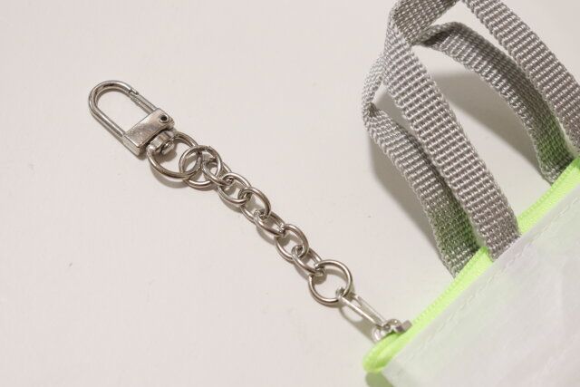 ダイソーのショッピングバッグ ミニのチェーン