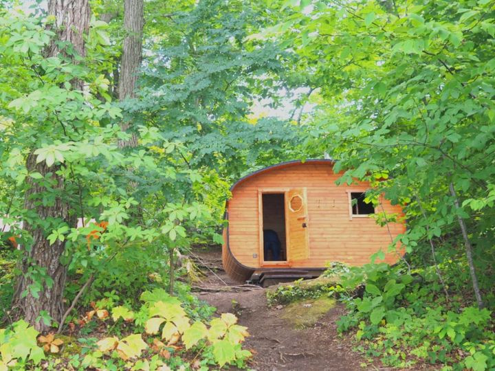 All About ニュース編集部が全国205人を対象に実施した「サウナ（北海道・東北地方）」に関するアンケートの調査結果から、好き＆行ってみたい「青森県のサウナ」ランキングを発表！ 2位「十和田サウナ」を抑えた1位は？