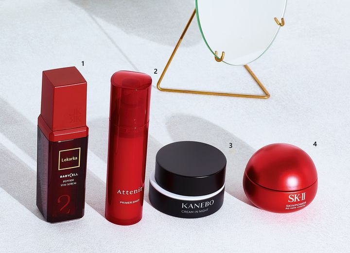 シワやたるみが本格化する前から逸品コスメを取り入れれば、ぷるんと明るい美肌でハッピーな未来を過ごせるはず。