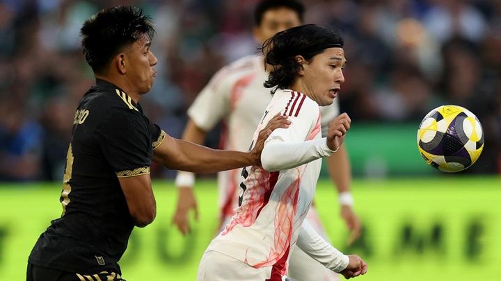 日本代表と引き分けたW杯開催国メキシコのアギーレ監督「スピードに驚いた」DFはインテンシティに驚く