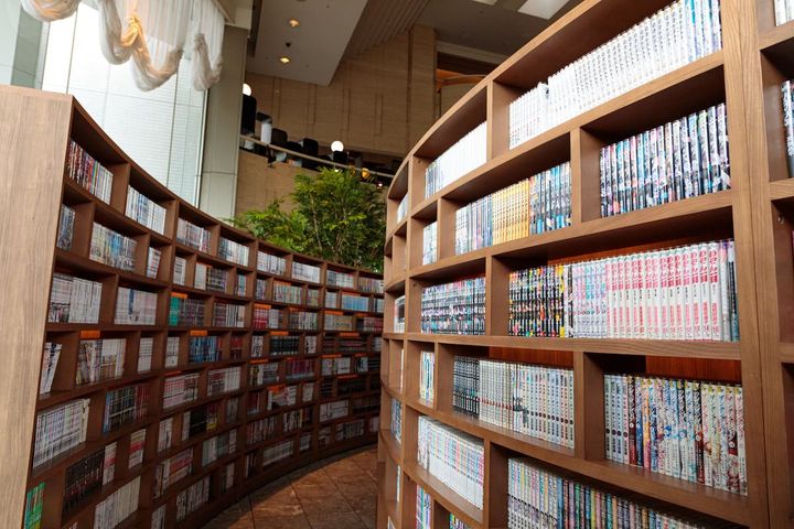 ずらっと並ぶコミックコーナー