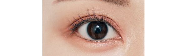 自然な彫り深印象が簡単に 下まぶた