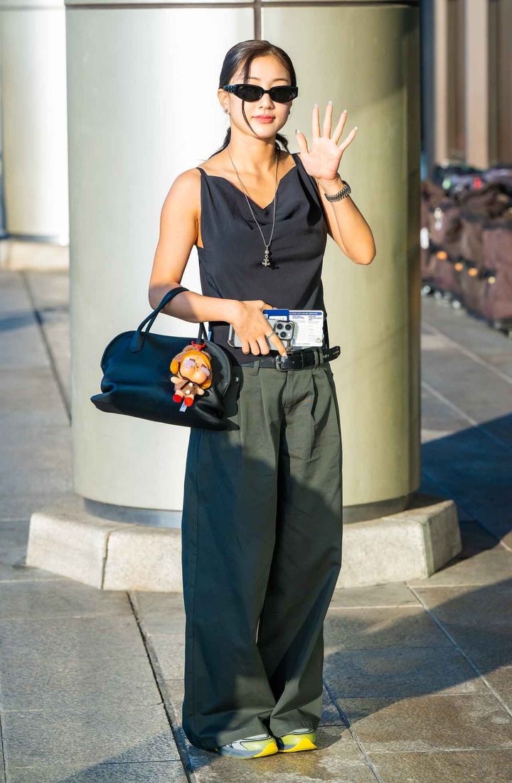 画像: 【TWICE ジヒョ】モードと遊び心の好バランスで魅せる