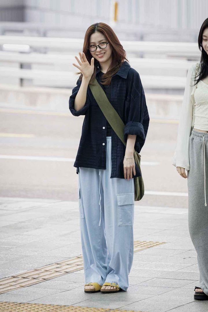 画像: 【ITZYリュジン】力の抜けたシティスタイルが気分