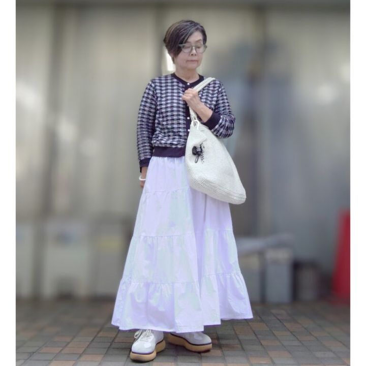 ハンドメイドのバッグにバッグチャームをつけたところ