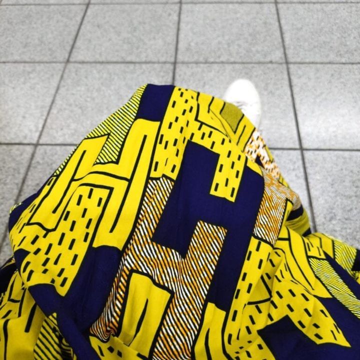 「VLISCO社製」のアフリカ生地で作ったスカート