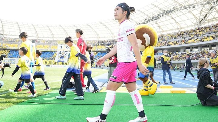 31歳プロサッカー選手兼インフルエンサー、保護した迷い犬の“将来”を約束！「最悪僕が引き取りますのでご安心ください」