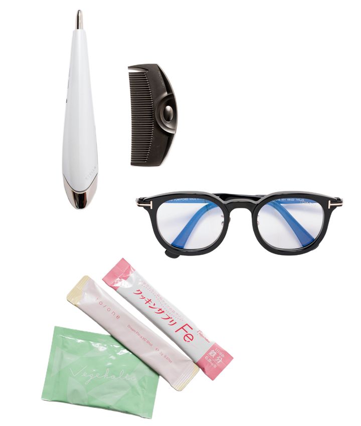 上西星来のバッグの中身