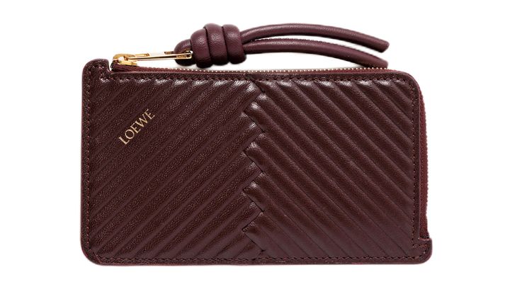 上西星来のバッグの中身