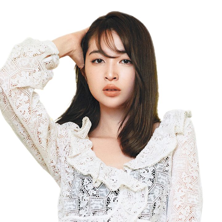 上西星来のバッグの中身